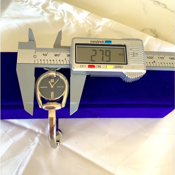 Ladies GUCCI distinctive design watch ❤️‍🔥🌹 - Picture 5 of 14